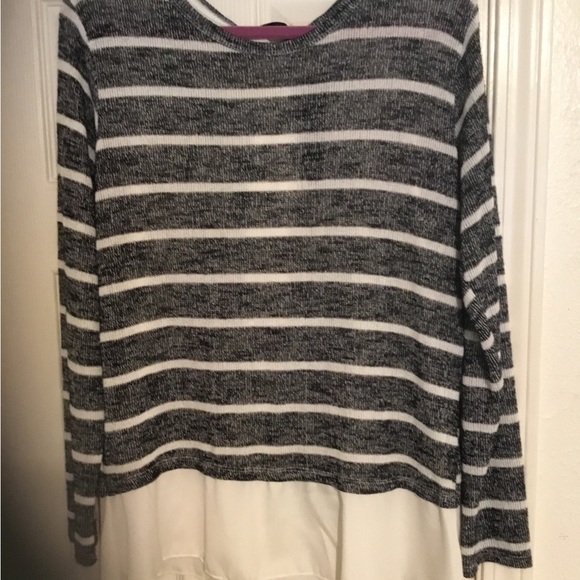 NWT SJS Layered Sweater Long Sleeve Top- Runs Small - Picture 2 of 6